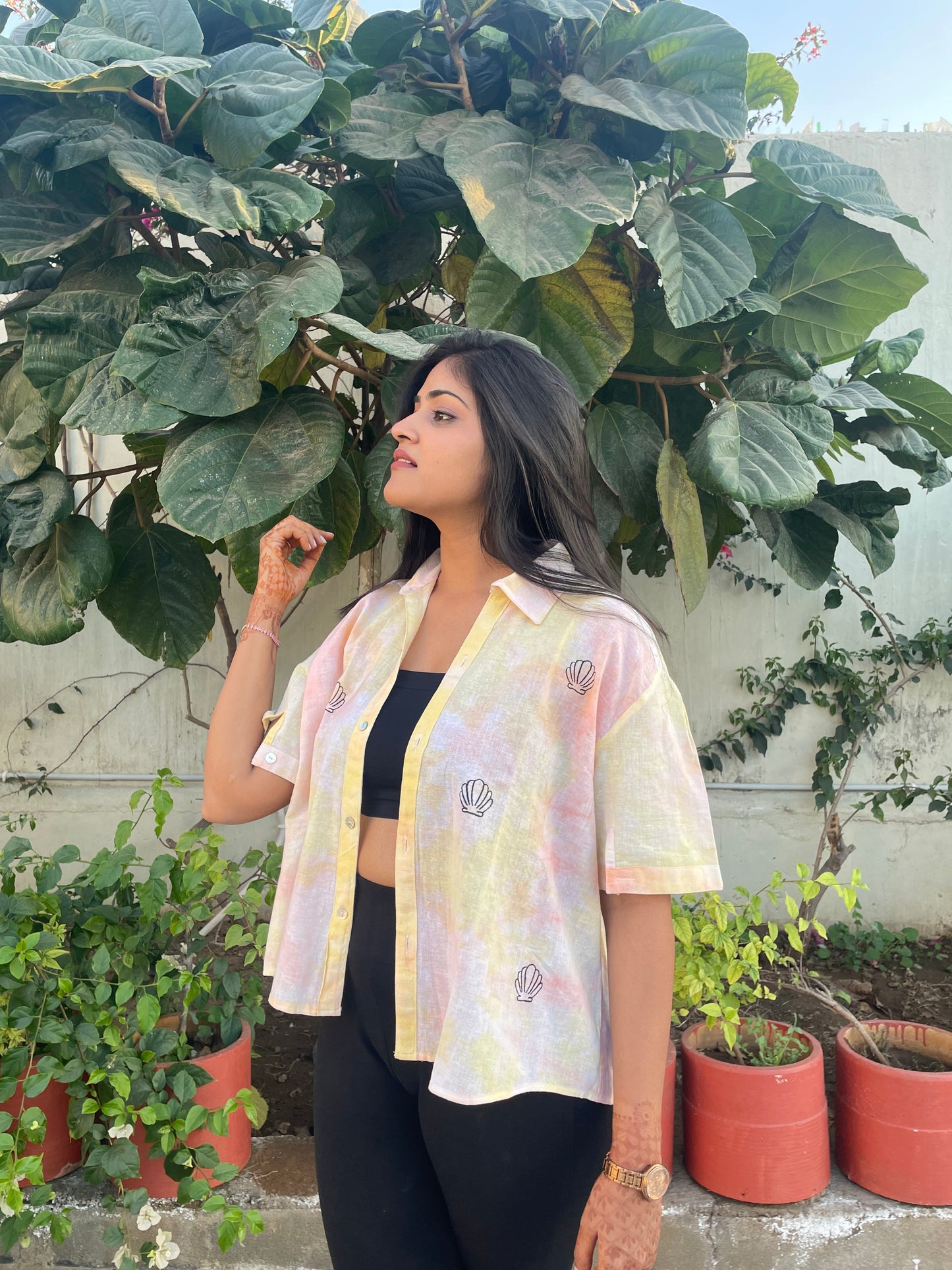 Shell Embroidery Shirt